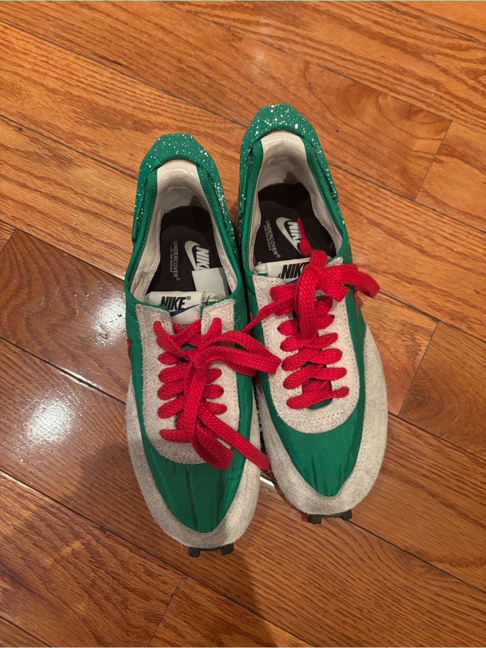 Nike Women's undercover x daybreak Green and Red Retro-Style Running Sneakers